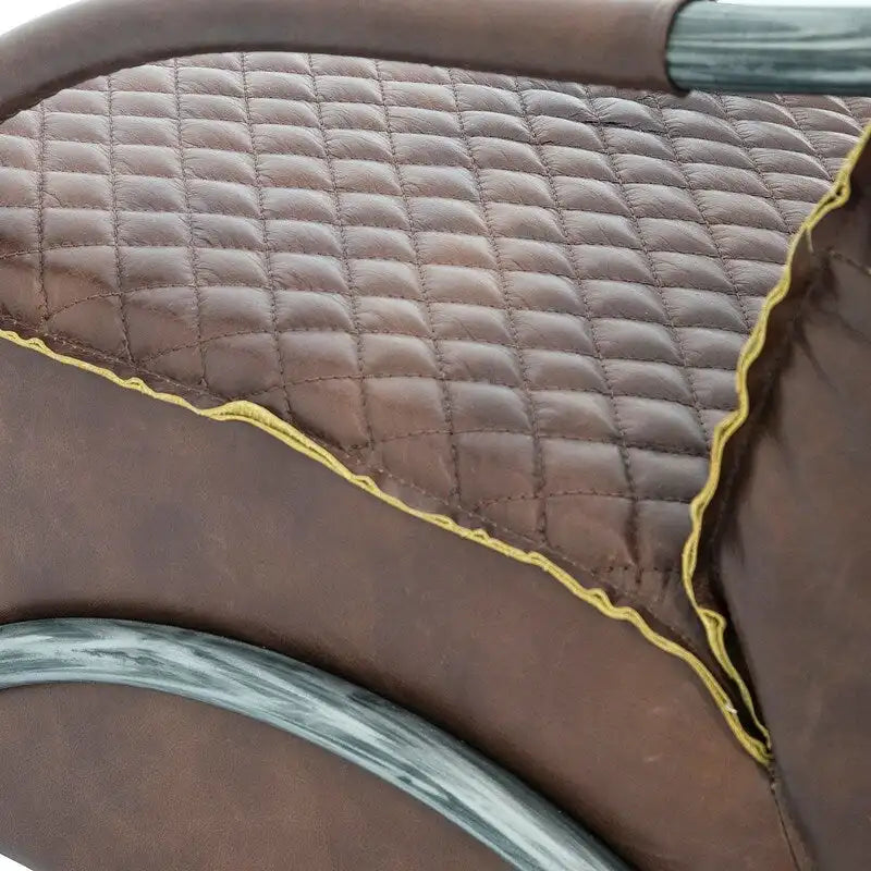 Fauteuil d'appoint en cuir capitonné marron, une place, piétement en fonte